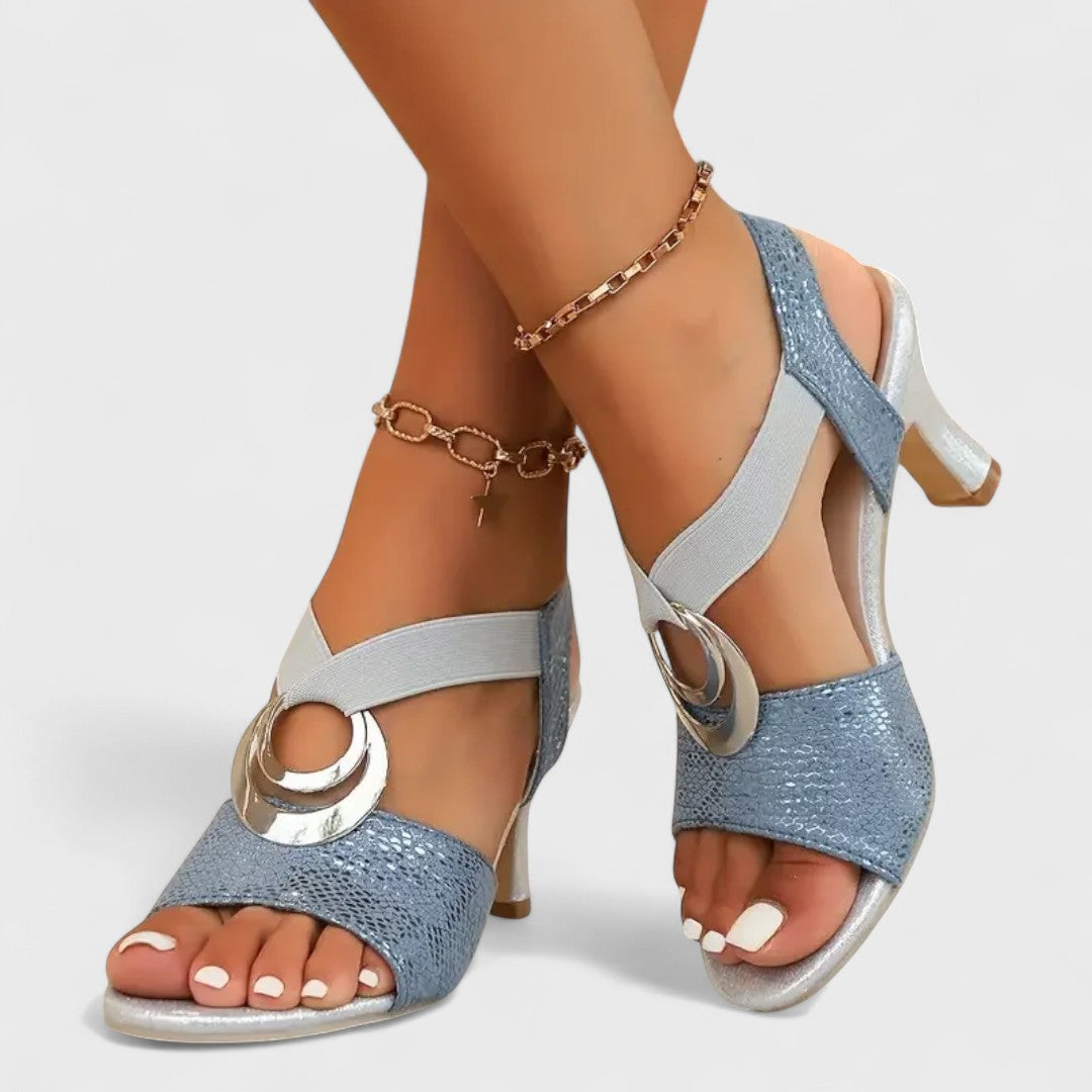 Jasmina - Sandálias Elegantes com Fivela Decorativa