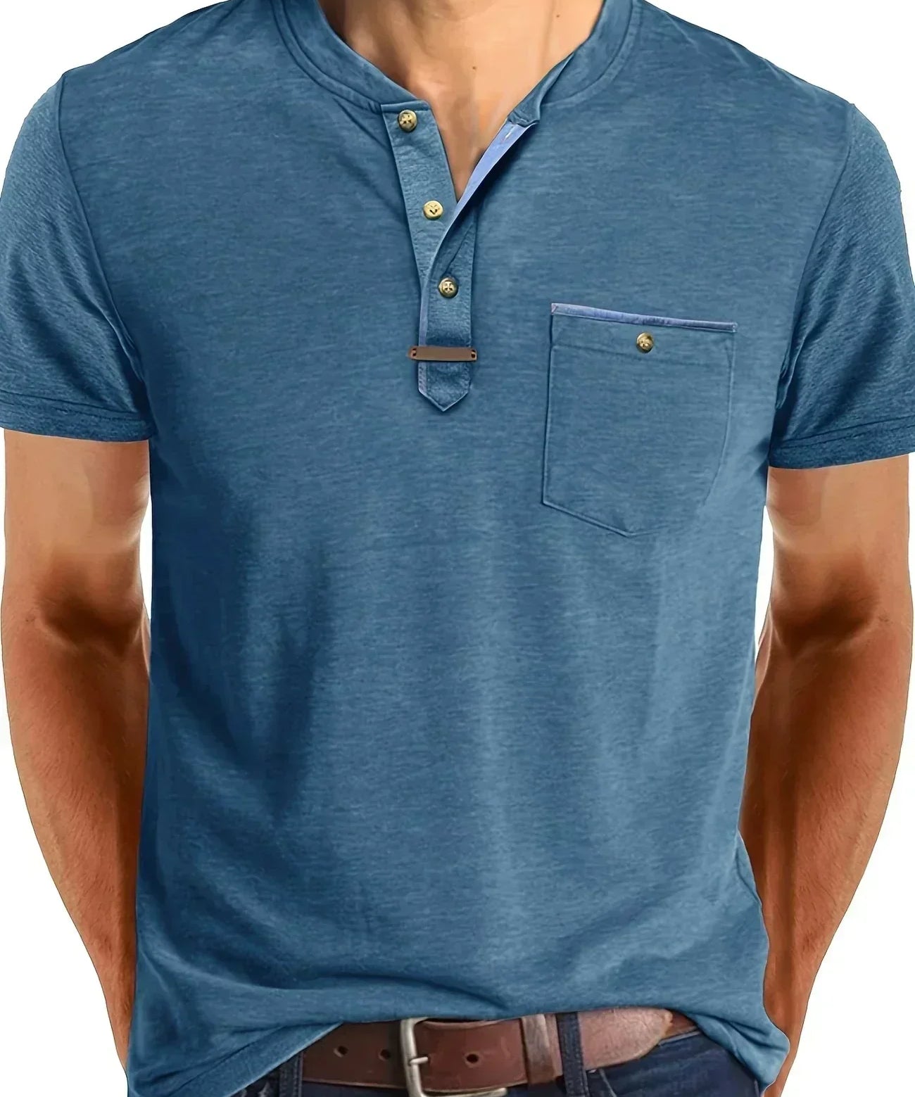 Tomáš – Camiseta Básica Macia com Bolso no Peito para Homens