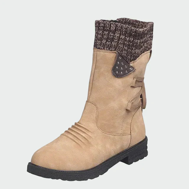 Botas de camurça estilizadas