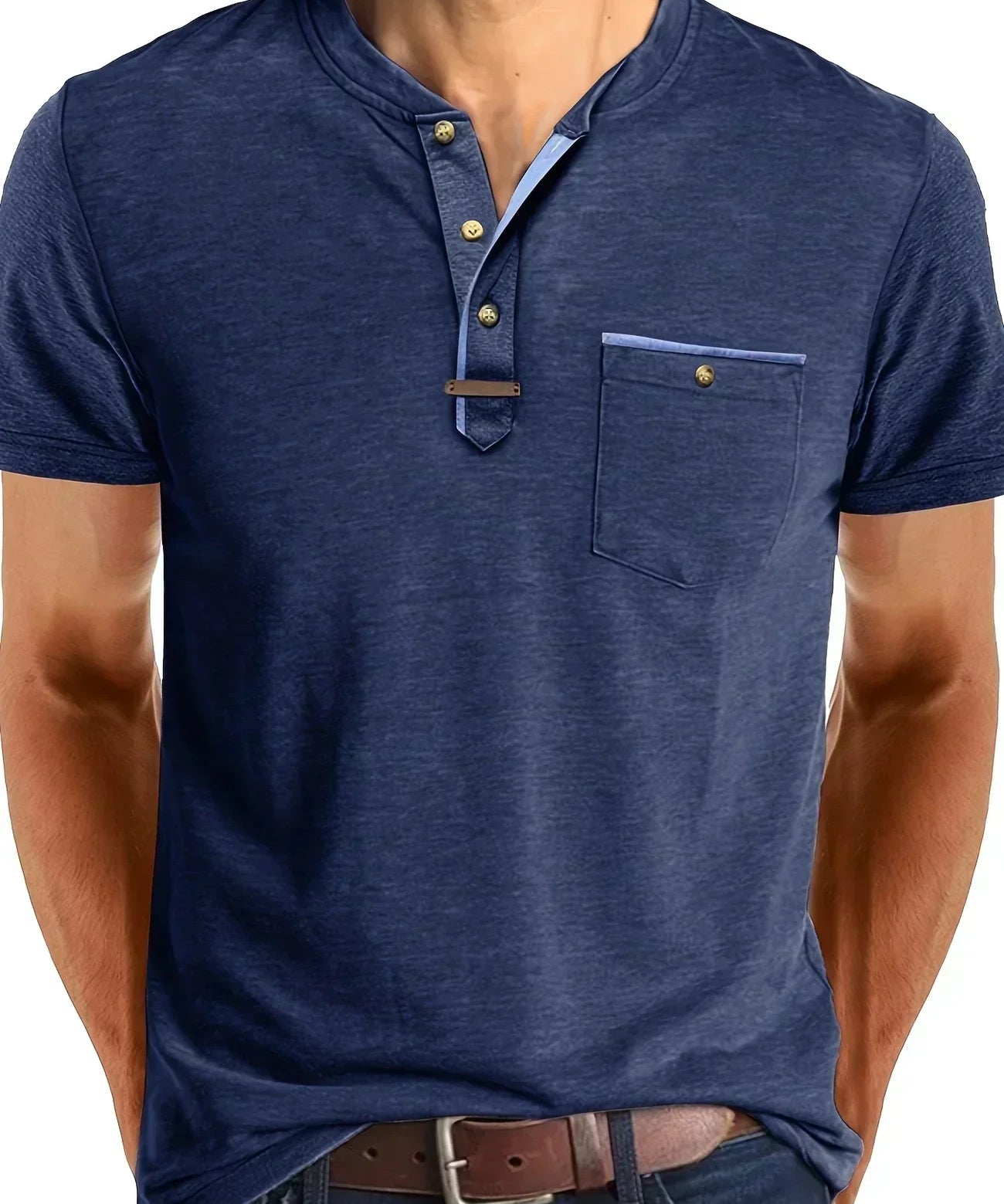Tomáš – Camiseta Básica Macia com Bolso no Peito para Homens