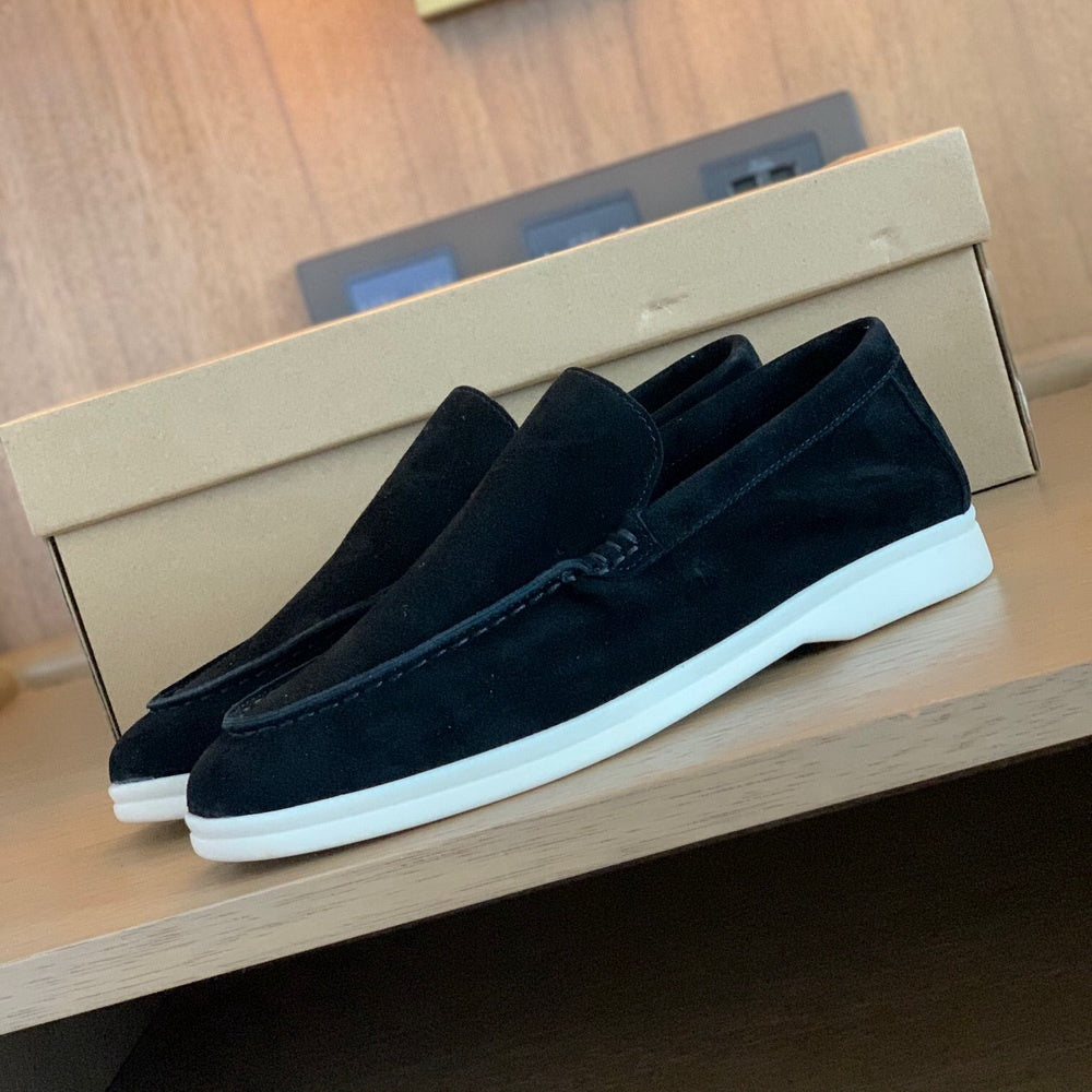 Tomáš – Elegantes Slip-On de Camurça para Homem