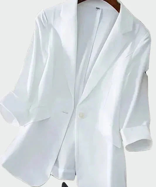 Adriana - Blazer com corte moderno