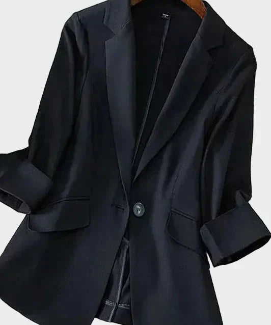 Adriana - Blazer com corte moderno