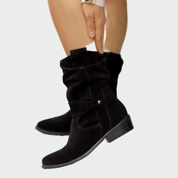 Botas de cano baixo atemporais e confortáveis