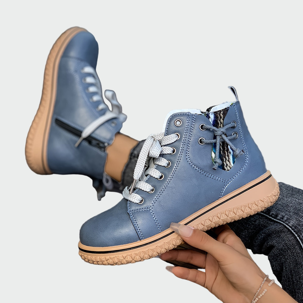 Botas de cano alto em couro ortopédico